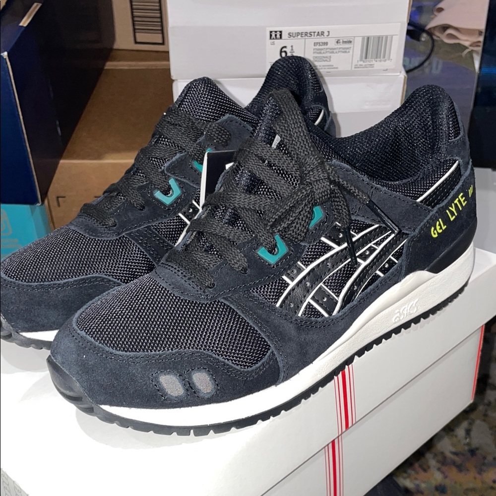 ASICS Gel Lyte III OG Black and White Sneakers-New-Multiple sizes avail